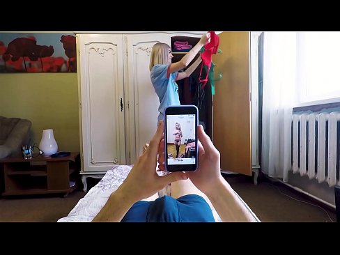 ❤️ Ua hoʻomake ʻo Stepsister i kona kaikunāne ma mua o ka hoʻi ʻana mai o ka makuahine ️❌ Ano porn ia makou ﹏